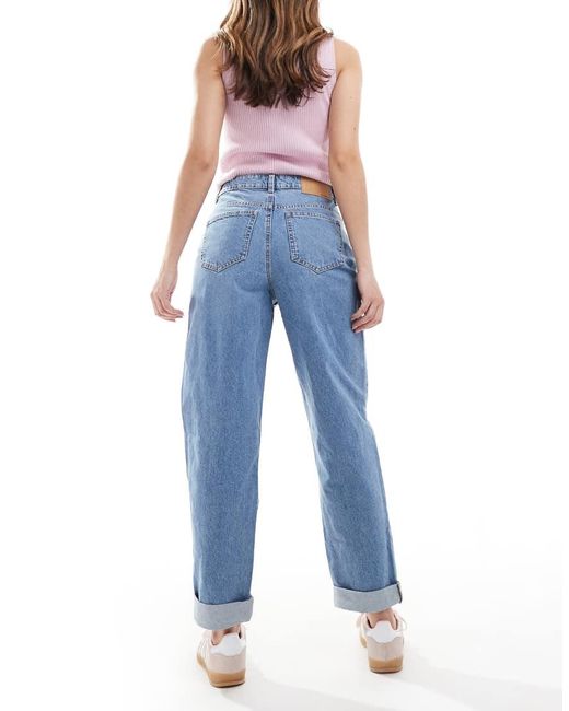 ASOS Ruimvallende Mom Jeans Met Hoge Taille En Kniescheuren in het Blue