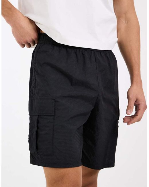 4505 White Crinkle Nylon 7" Cargo Training Short With Zip Pockets for men
