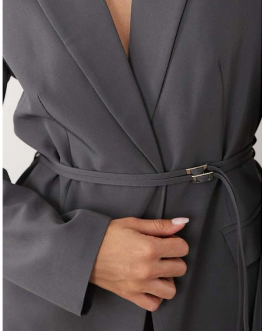 Kaiia Gray Exclusive 90s Cinched Waist Oversized Blazer