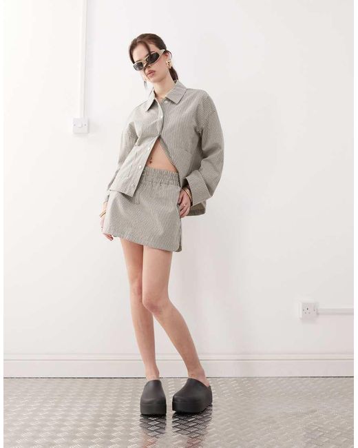 Camisa A Rayas De (Parte De Un Conjunto) Noisy May de color Gray
