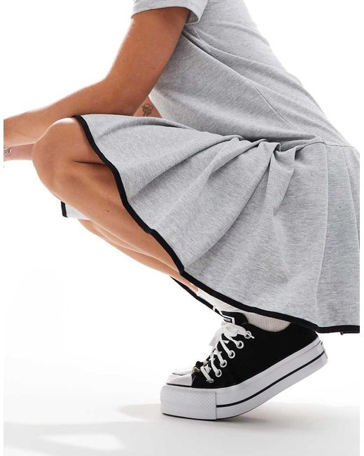 Converse White Chuck Taylor All Star Lift Ox Wide Fit Trainers