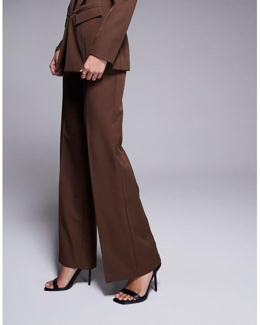 Pantaloni Dritti Marroni di ASOS in Brown