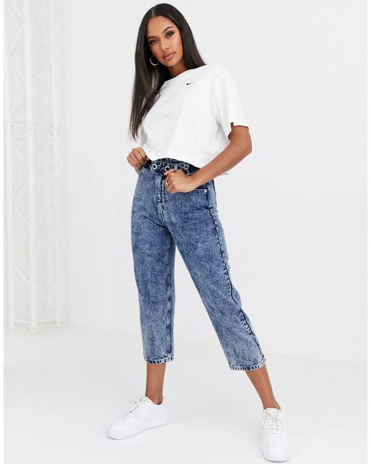 nike white mini swoosh crop top