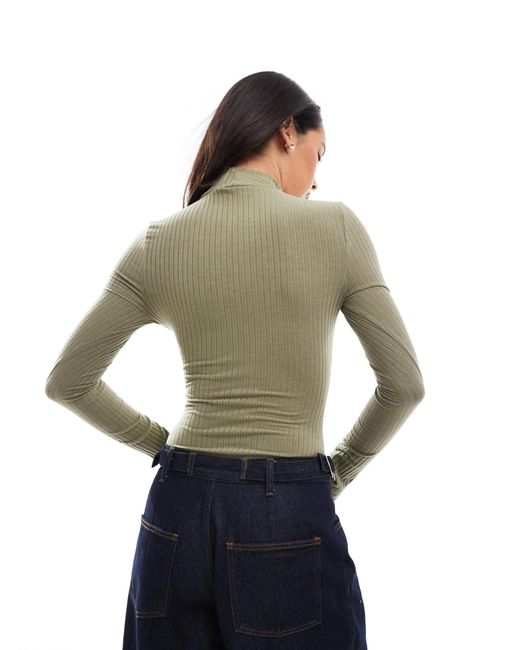Miss Selfridge Brown – weicher, gerippter body