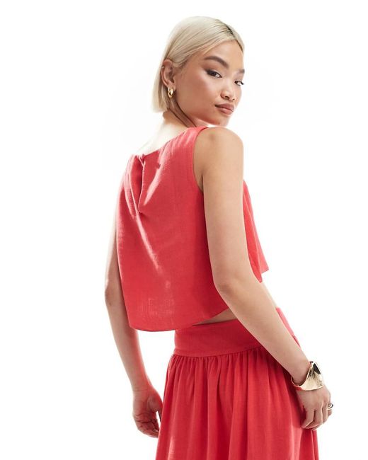 Top Senza Maniche Corallo di ASOS in Red