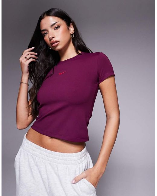Nike Purple Gym Life Swoosh Cropped T-Shirt