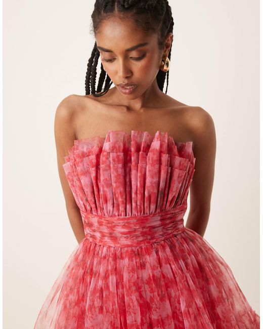 Robe bandeau courte et structurée en tulle imprimé fleuri - /rouge LACE & BEADS en coloris Red