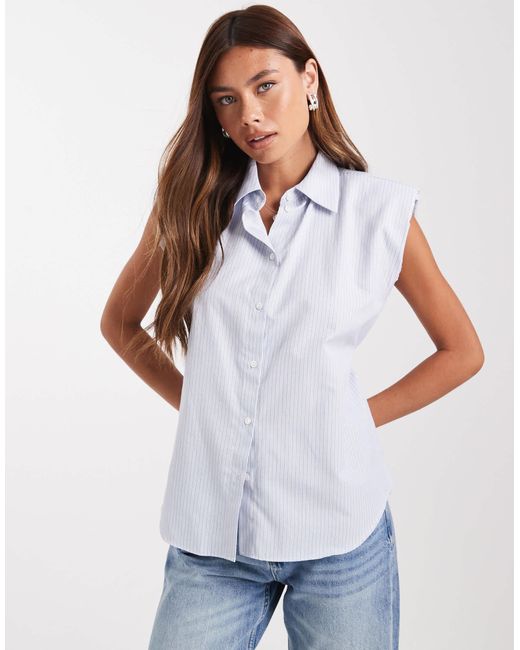 ASOS White – ärmellose, taillierte hemdbluse mit schulterpolstern und streifen
