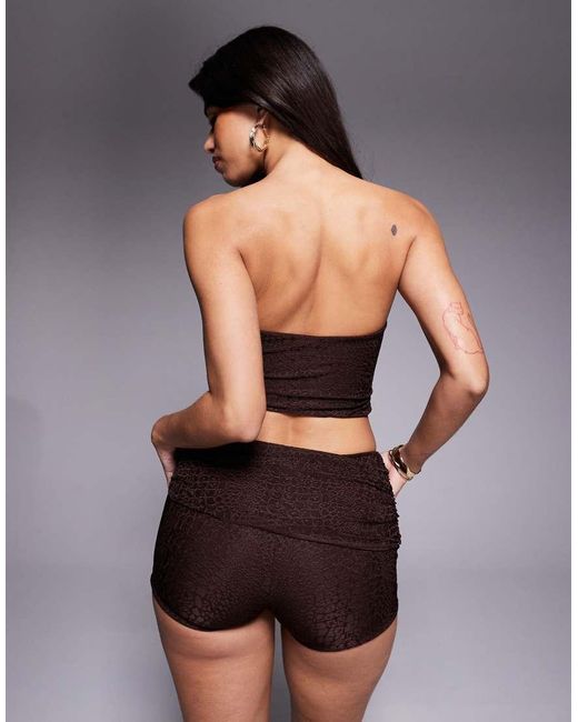 Top Marrón Efecto Piel De Cocodrilo Con Escote Palabra De Honor De Punto Liso De (Parte De Un Conjunto) Oh Polly de color Black