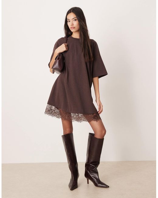 Robe courte oversize à ourlet en dentelle - marron chocolat ASOS en coloris Brown