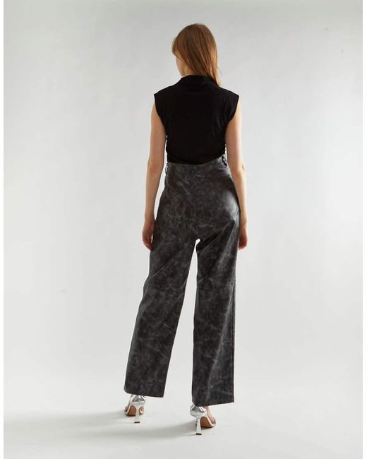 NARRATED Black Cropped Trouser