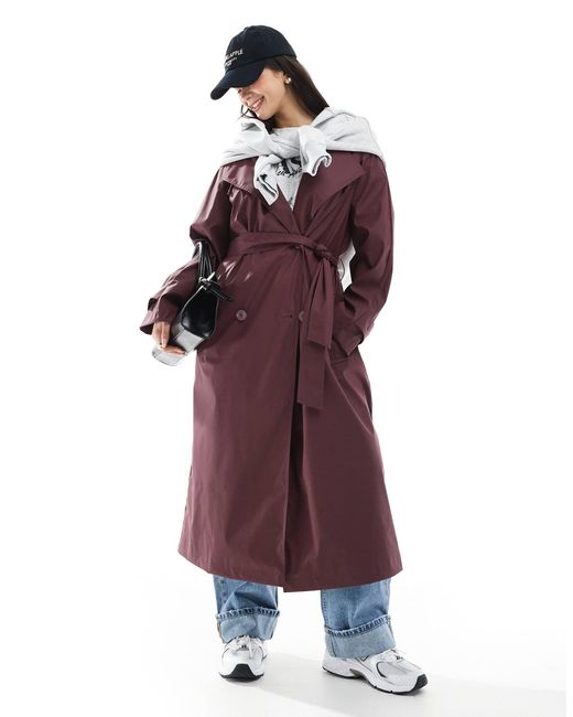 ASOS Purple – gummierter regen-trenchcoat