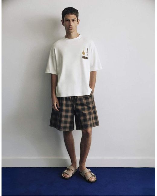 Pull&Bear White Short Sleeve Graphic T-shirt for men