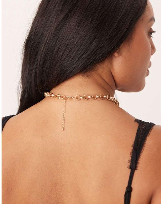Collar De Cadena Gruesa Con Colgante De Sol De Asos Design Curve ASOS de color Brown