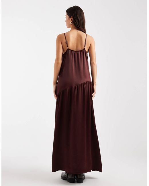 Miss Selfridge Purple – maxikleid aus satin mit muschelsaum