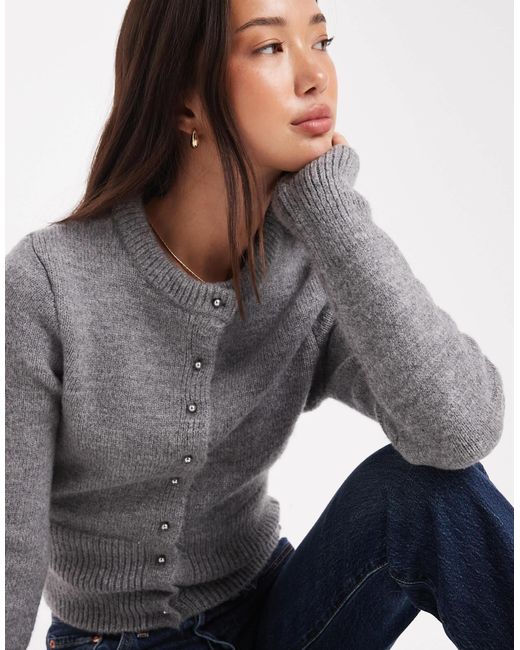 ASOS Gray – figurbetonte, flauschige strickjacke