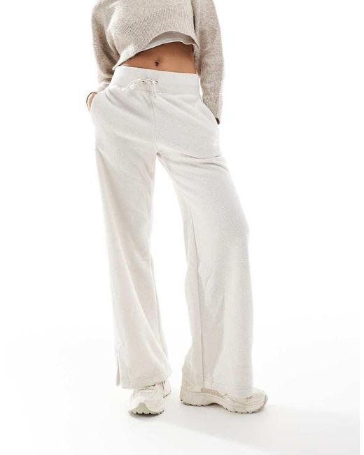 Joggers De Pernera Ancha Phoenix Fleece De -Neutro Nike de color White