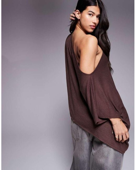 ASOS Semi-Transparante Gebreide Cape-Top Met Blote Schouders En Textuur in het Purple
