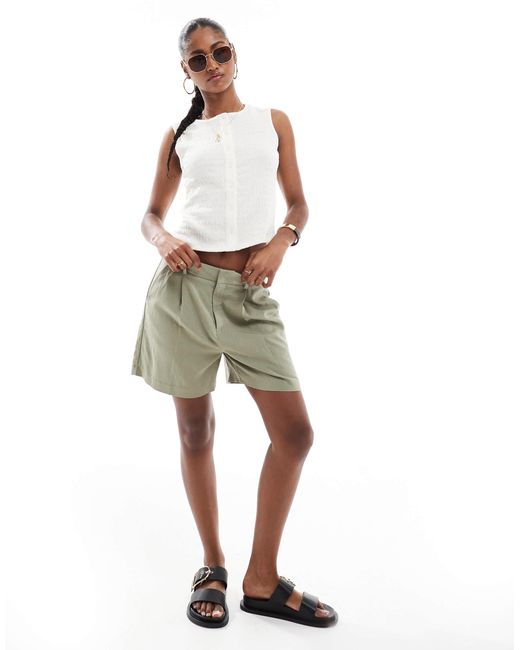 Stradivarius Green – schmal geschnittene shorts