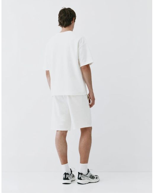Pull&Bear White Relaxed Fit Bermuda Shorts for men