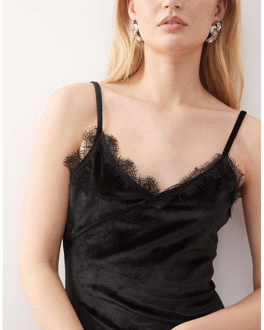 Miss Selfridge Black – asymmetrisches camisole-minikleid aus samt