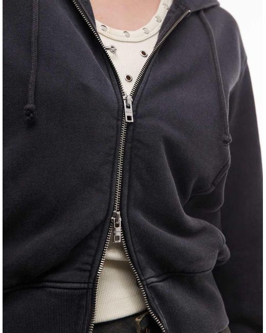 Sudadera Corta Con Capucha De Weekday de color Black