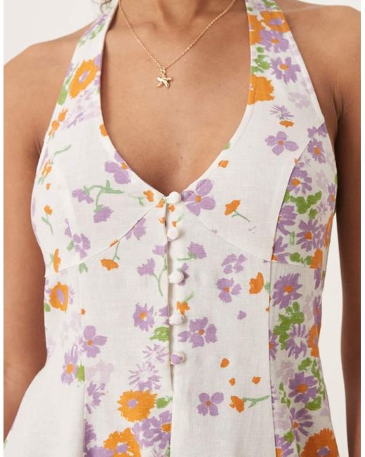 Vestido Midi Con Cuello Halter, Y Godets En El Bajo De ASOS de color Natural