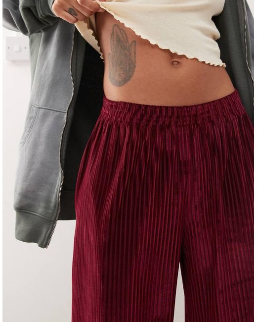 Reclaimed (vintage) Velours Broek Van Geribbeld Corduroy Wijde Pijpen in het Red