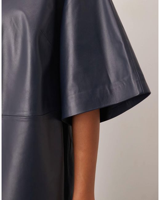 T-shirt d'ensemble en similicuir coupe carrée - marine ARRANGE en coloris Blue