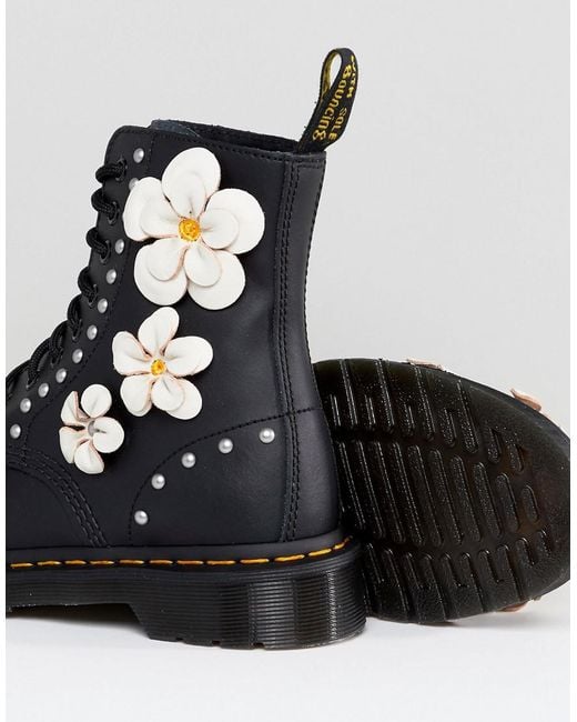 Bottes à lacets avec fleur en 3D Dr. Martens en coloris Noir | Lyst