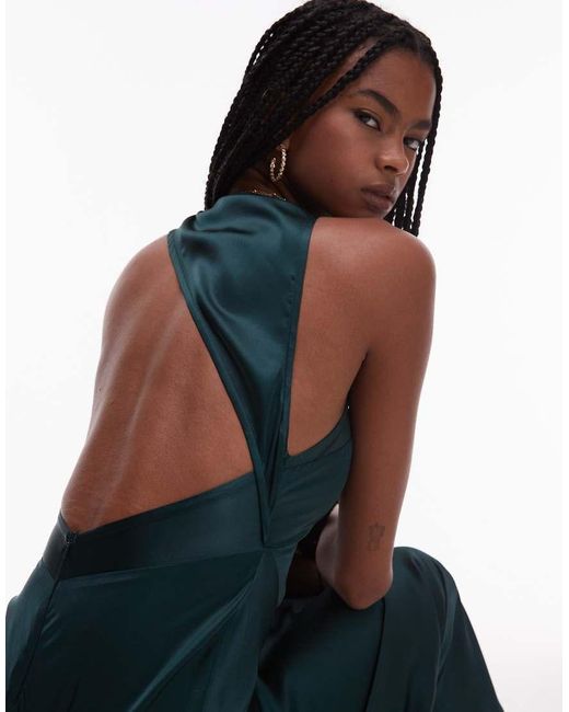 Vestido Largo De Corte Al Bies Con Espalda Asimétrica Y Diseño De Paneles De Satén De ASOS de color Blue
