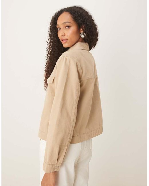 Giacca Di Jeans Squadrata Scuro Con Spalline Imbottite di ASOS in Natural