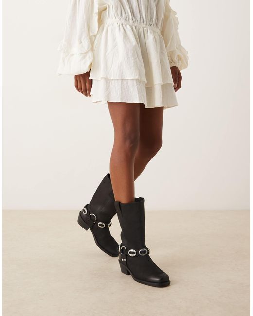 ASOS Black – chase – kniehohe stiefel aus em nubukleder im boho-stil mit metallelement
