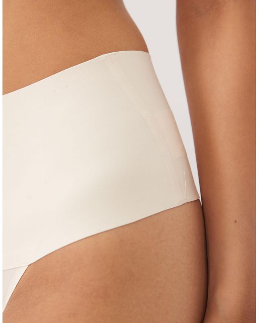 Spanx White Unsichtbarer string