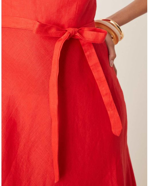 Robe mi-longue 100 % lin avec encolure carrée et ceinture Mango en coloris Red