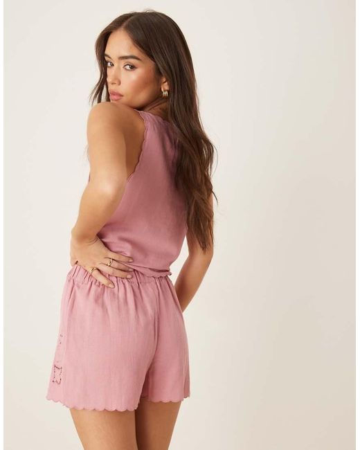 Blake di ASOS in Pink