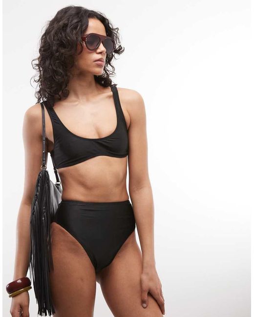 Collusion Cropped Bikinitop in het Black