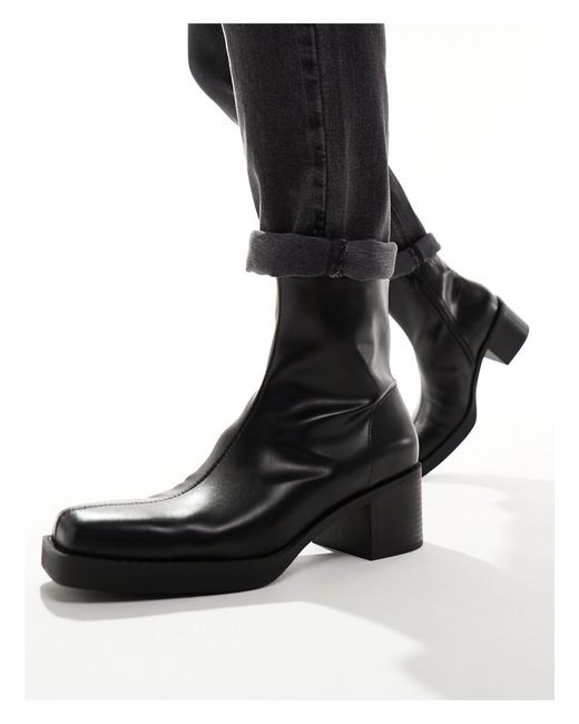 Stivali con tacco basso neri di Pull&Bear in Black da Uomo