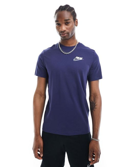 Camiseta azul marino unisex con estampado gráfico giannis dri-fit Nike Football de color Blue