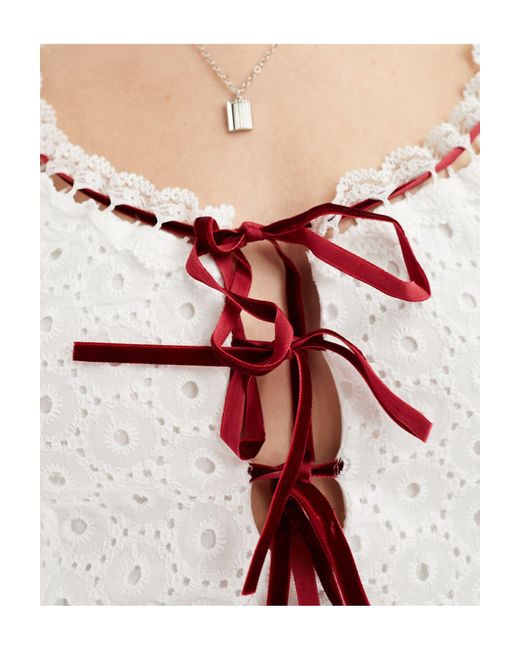Daisy Street White – mini-milchmädchenkleid aus er spitze mit rotem banddetail
