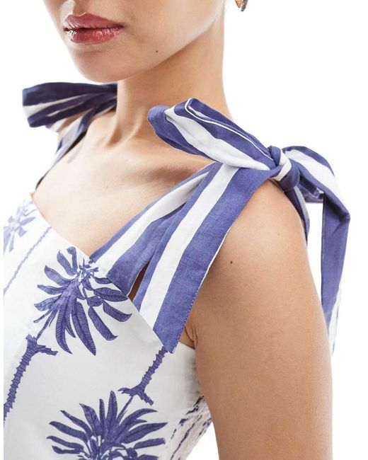 Top De Tirantes Anudados Con Diseño Estampado De South Beach de color White