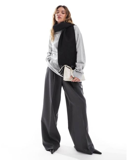 ASOS T-Shirt Met Lange Mouwen En Hoogsluitende Hals in het Gray