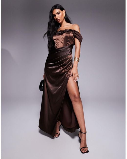 TFNC London Brown – satin-maxikleid