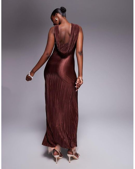 Vestido Largo Marrón Plisado Con Parte Delantera Cruzada Y Espalda Drapeada De ASOS de color Purple