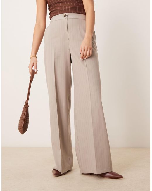 Pantalon décontracté ajusté à rayures - vison ASOS en coloris Natural