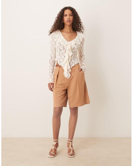 Pantalones Cortos De Sastre Color Moca Estilo Bermudas De Corte Alargado De Tejido Efecto Lino De -Marrón ASOS de color Natural