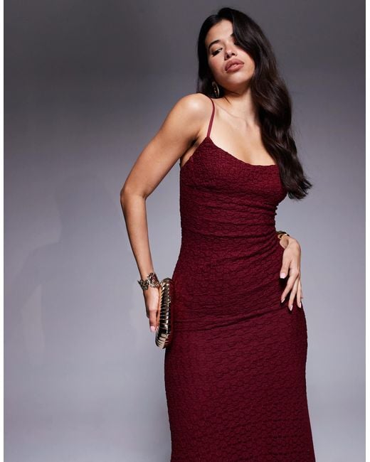 Louisa - robe mi-longue en tulle - bordeaux Bardot en coloris Red