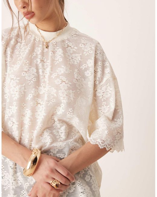 Vila Natural Lace Oversized Boyfriend Fit T-Shirt