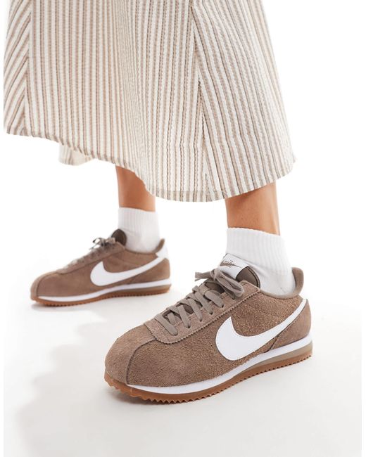 Nike White – cortez – unisex-sneaker aus wildleder