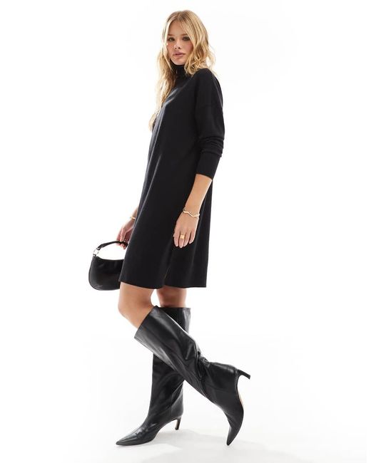 Vestido Corto Con Cuello Vuelto De Punto Suave De French Connection de color Black